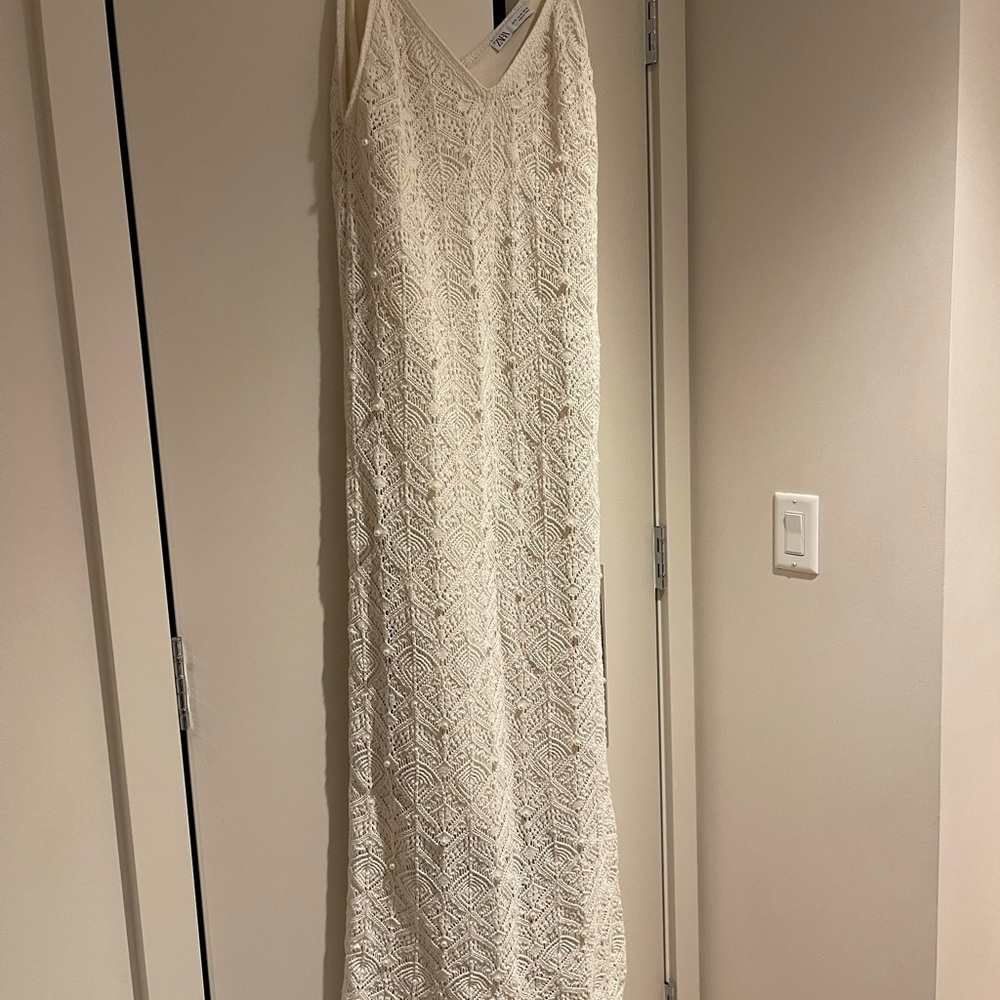 Crochet knit dress with pearls